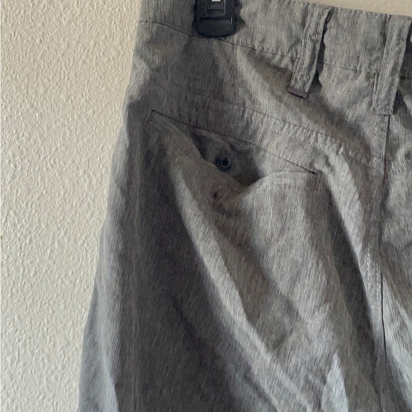 Hurley Men's Gray Flat Front Shorts - Picture 8 of 9